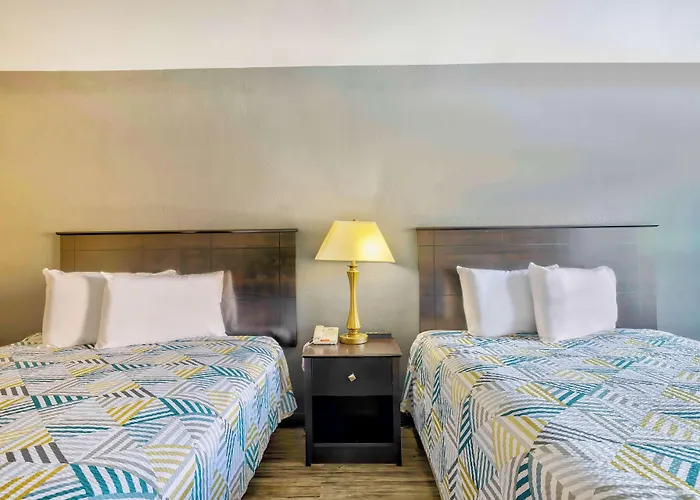 Hotel 6 Effingham, Il