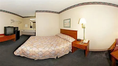 6 Effingham, Il Hotel 3*