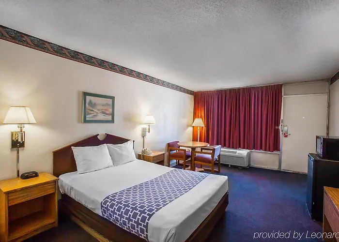 Hotel 6 Effingham, Il 3*