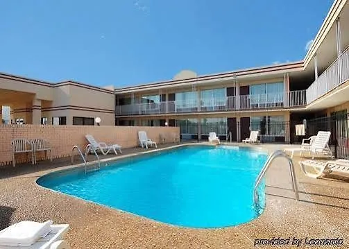 Hotel 6 Effingham, Il