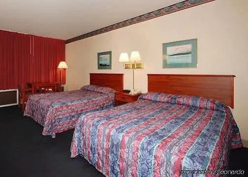 6 Effingham, Il Hotel