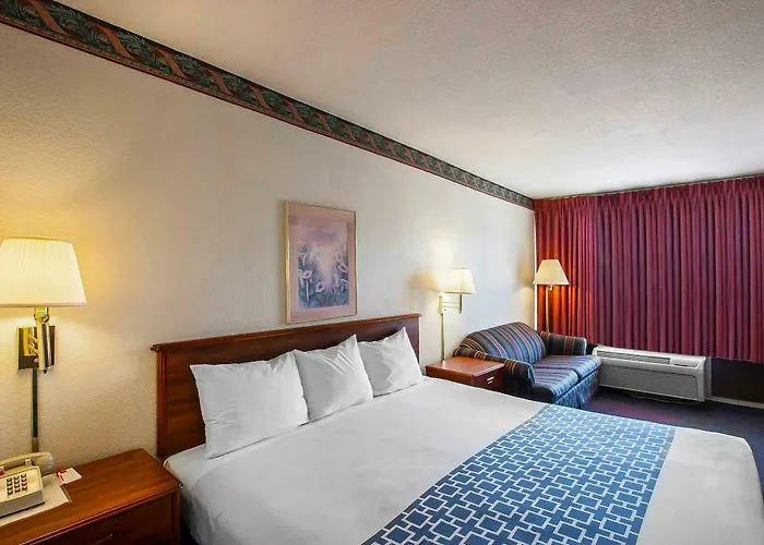 Hotel 6 Effingham, Il 3*
